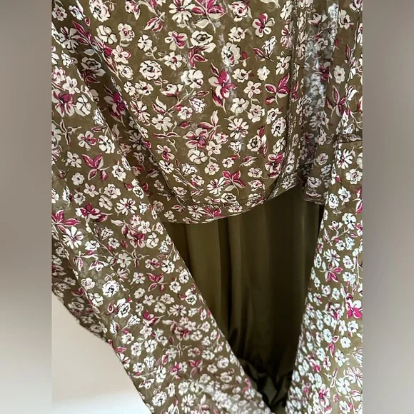 NWT Lane Bryant maxi dress. Perfect for fall. Army green size 22/24.Has pockets. - Picture 6 of 10